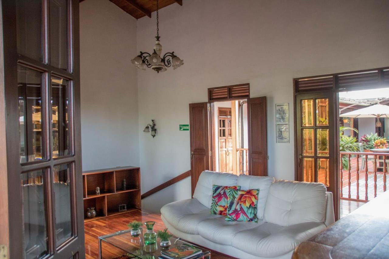 Hotel Colonial Andino - Parque Principal De Pitalito Ngoại thất bức ảnh